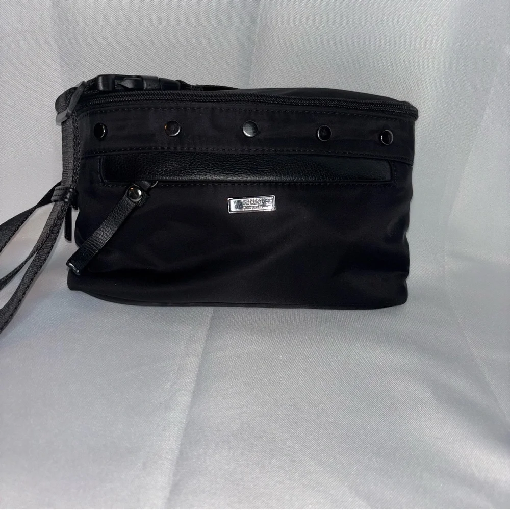 Tutilo New York Fanny Pack Black Adjustable Waist Shoulder Bag Unisex.
